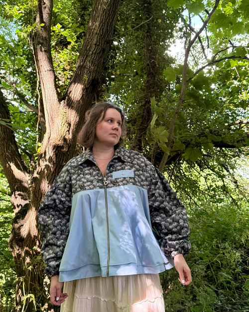 Carys Jacket - Hidden in the Flowers